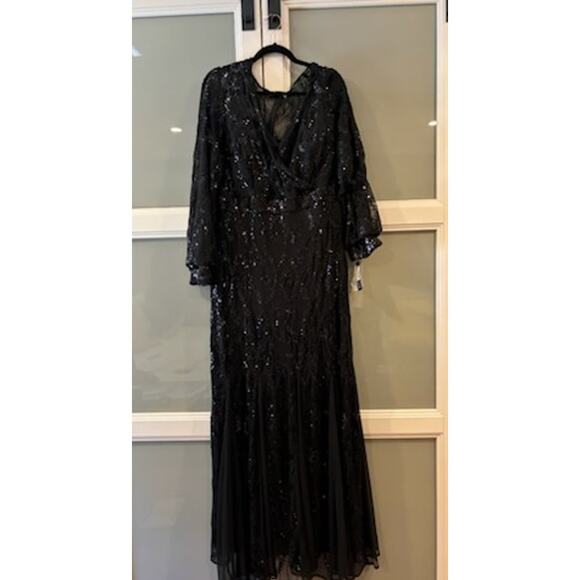 R & M Richards Sequined Blouson-Sleeve Gown | SIZE 18 - Picture 3 of 4